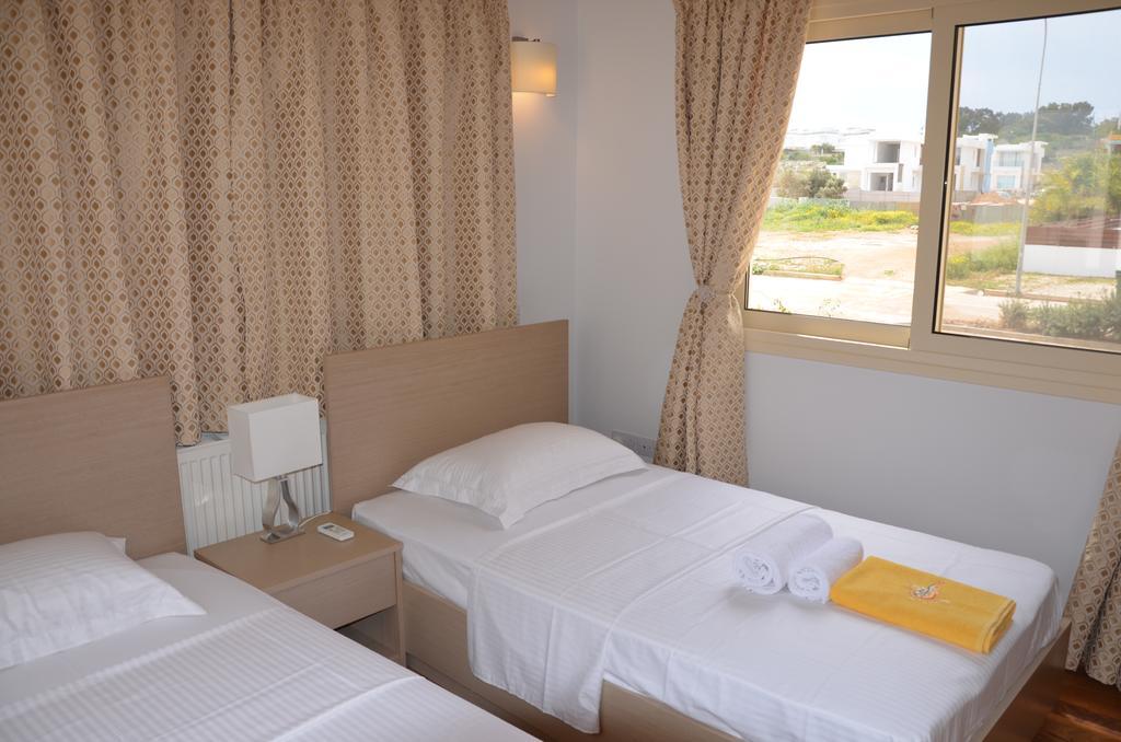 Anthorina Villa 2 Protaras Buitenkant foto