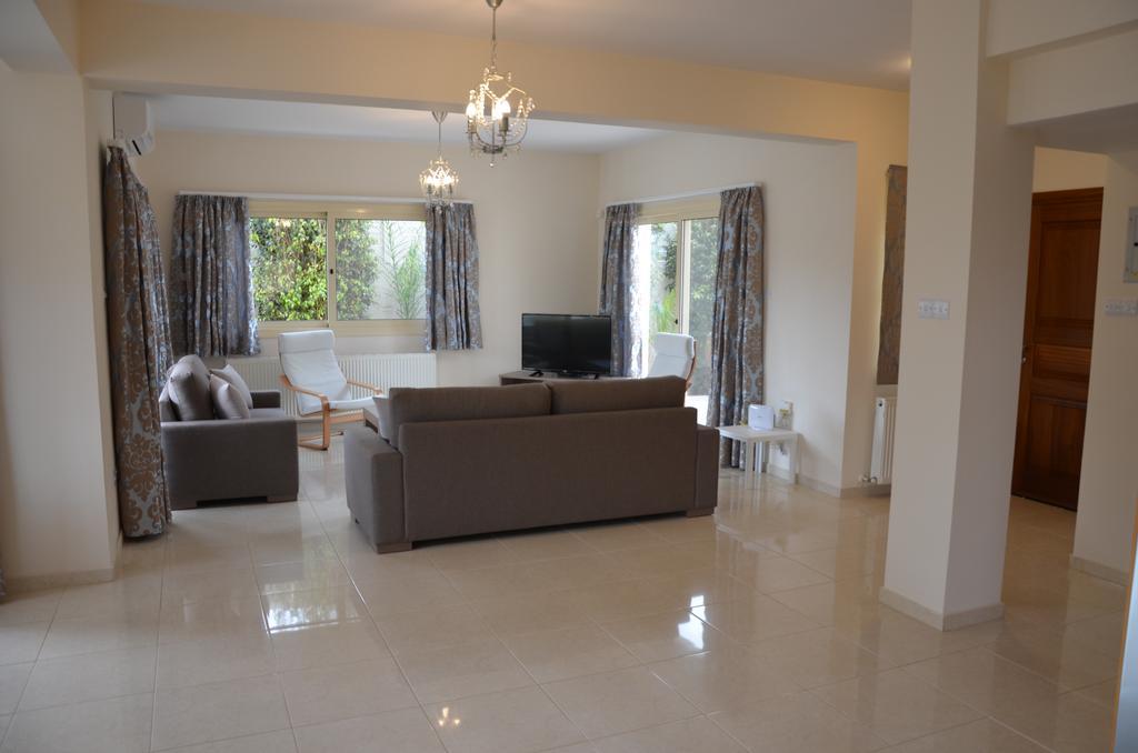 Anthorina Villa 2 Protaras Buitenkant foto