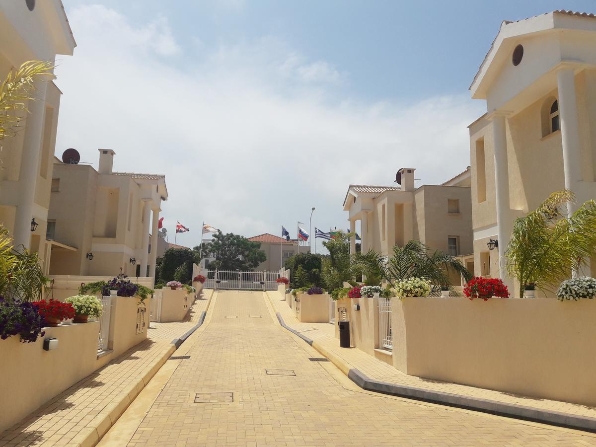 Anthorina Villa 2 Protaras Buitenkant foto