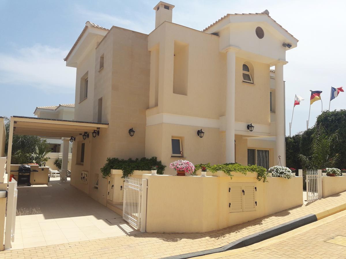 Anthorina Villa 2 Protaras Buitenkant foto